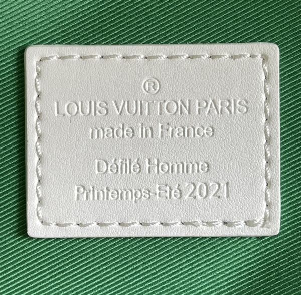 LOUIS VUITTON DISCOVERY BACKPACK [Louis1026] CELINE CHANEL ACCESSORIES LOEWE SHOES LOUIS VUITTON DIRO YSL OTHER BRAND HANDBAGS BALENCIAGA BOTTEGA VENETA GOYARD HERMES BURBERRY VALENTINO GUCCI FENDI MIUMIU CHLOE PRADA BVLGARI SUITCASE NEW ARRIVAL 