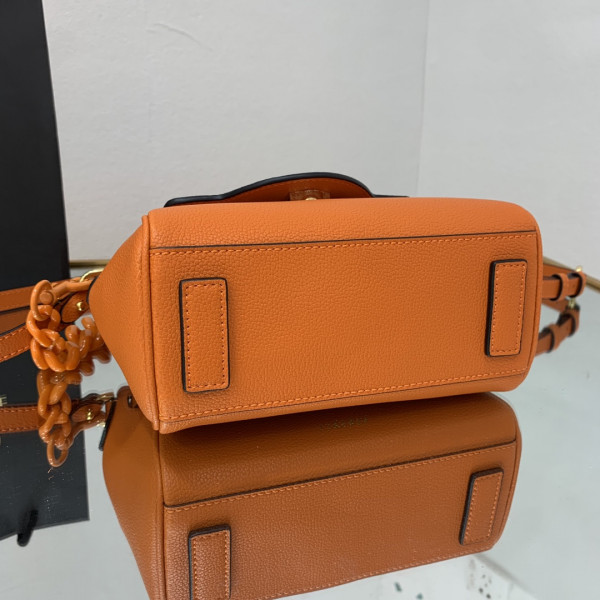 (image for) VERSACE LA MEDUSA SMALL HANDBAG