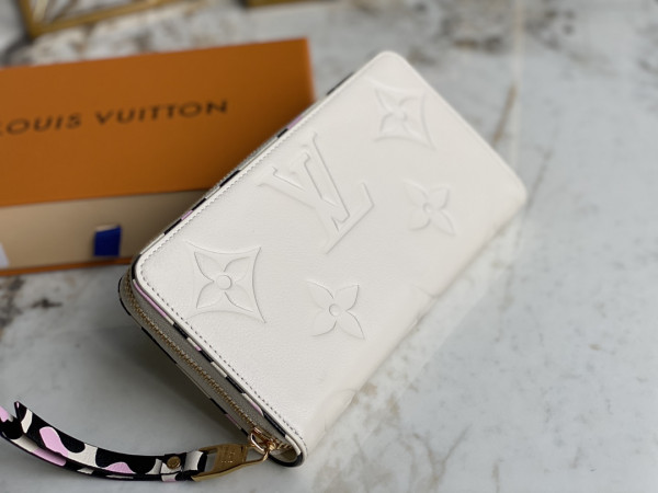 (image for) LOUIS VUITTON ZIPPY WALLET