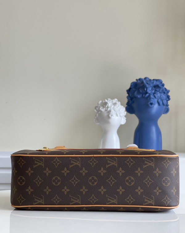 (image for) LOUIS VUITTON CITE