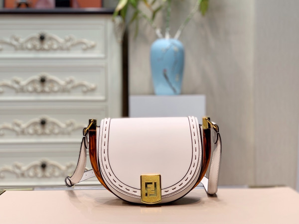 (image for) FENDI MOONLIGHT