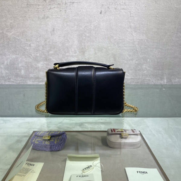 (image for) FENDI MINI BAGUETTE CHAIN