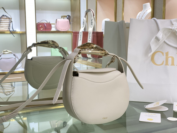 CHLO? KISS SMALL PURSE [Chloe131] CELINE CHANEL ACCESSORIES LOEWE SHOES LOUIS VUITTON DIRO YSL OTHER BRAND HANDBAGS BALENCIAGA BOTTEGA VENETA GOYARD HERMES BURBERRY VALENTINO GUCCI FENDI MIUMIU CHLOE PRADA BVLGARI SUITCASE NEW ARRIVAL 