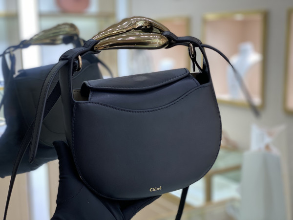 CHLO? KISS SMALL PURSE [Chloe129] CELINE CHANEL ACCESSORIES LOEWE SHOES LOUIS VUITTON DIRO YSL OTHER BRAND HANDBAGS BALENCIAGA BOTTEGA VENETA GOYARD HERMES BURBERRY VALENTINO GUCCI FENDI MIUMIU CHLOE PRADA BVLGARI SUITCASE NEW ARRIVAL 