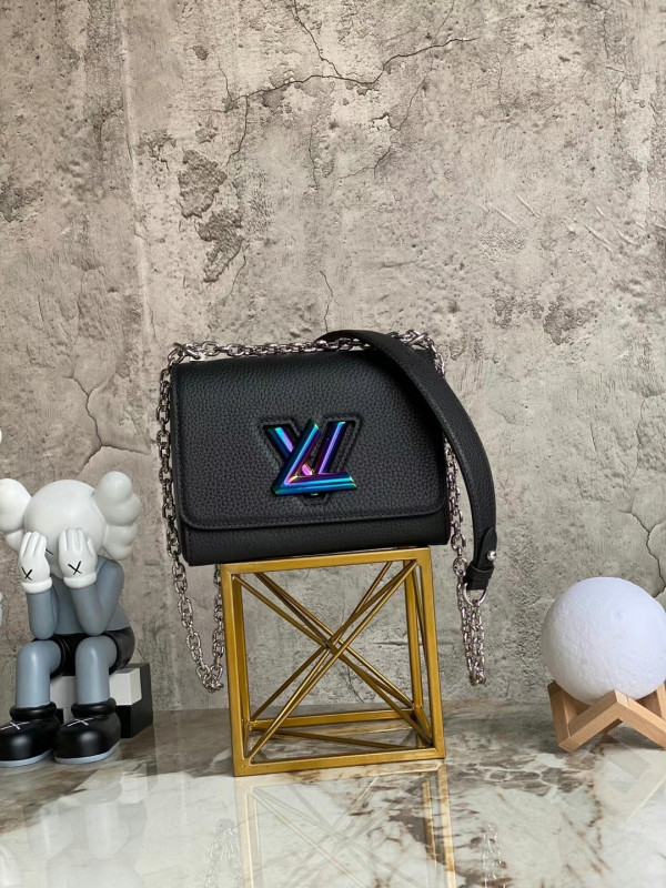 LOUIS VUITTON TWIST PM [Louis1006] CELINE CHANEL ACCESSORIES LOEWE SHOES LOUIS VUITTON DIRO YSL OTHER BRAND HANDBAGS BALENCIAGA BOTTEGA VENETA GOYARD HERMES BURBERRY VALENTINO GUCCI FENDI MIUMIU CHLOE PRADA BVLGARI SUITCASE NEW ARRIVAL 