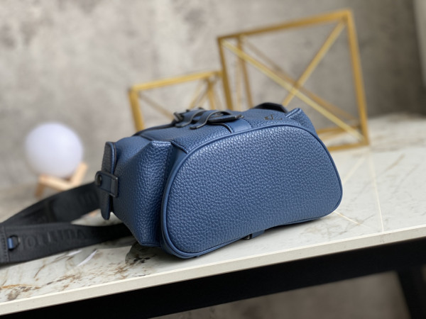 LOUIS VUITTON CHRISTOPHER XS [M58494] CELINE CHANEL ACCESSORIES LOEWE SHOES LOUIS VUITTON DIRO YSL OTHER BRAND HANDBAGS BALENCIAGA BOTTEGA VENETA GOYARD HERMES BURBERRY VALENTINO GUCCI FENDI MIUMIU CHLOE PRADA BVLGARI SUITCASE NEW ARRIVAL 