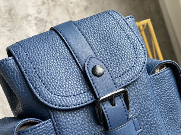 LOUIS VUITTON CHRISTOPHER XS [M58494] CELINE CHANEL ACCESSORIES LOEWE SHOES LOUIS VUITTON DIRO YSL OTHER BRAND HANDBAGS BALENCIAGA BOTTEGA VENETA GOYARD HERMES BURBERRY VALENTINO GUCCI FENDI MIUMIU CHLOE PRADA BVLGARI SUITCASE NEW ARRIVAL 