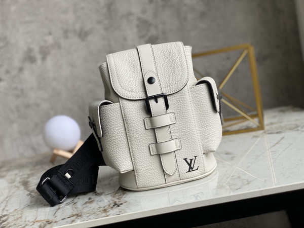 LOUIS VUITTON CHRISTOPHER XS [M58493] CELINE CHANEL ACCESSORIES LOEWE SHOES LOUIS VUITTON DIRO YSL OTHER BRAND HANDBAGS BALENCIAGA BOTTEGA VENETA GOYARD HERMES BURBERRY VALENTINO GUCCI FENDI MIUMIU CHLOE PRADA BVLGARI SUITCASE NEW ARRIVAL 