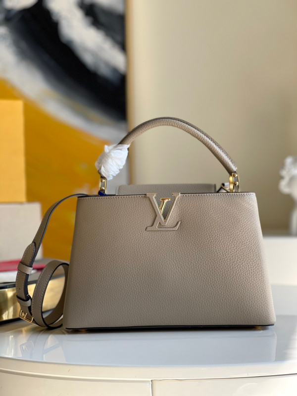 (image for) LOUIS VUITTON CAPUCINES MM