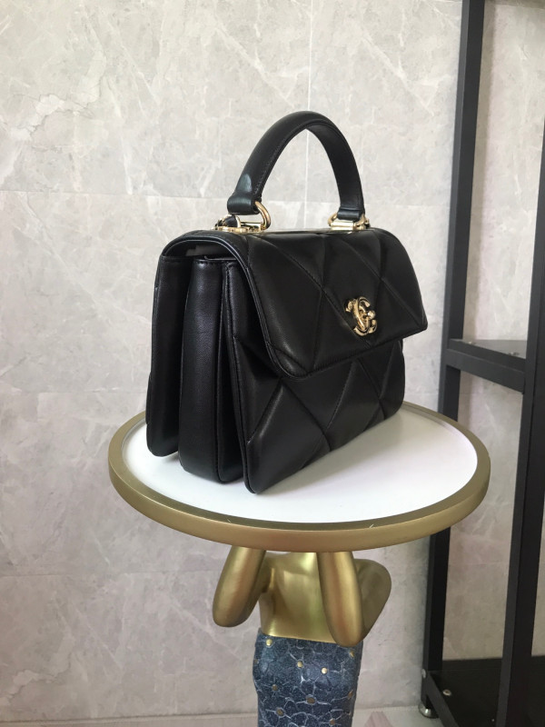 (image for) CL FLAP BAG WITH TOP HANDLE