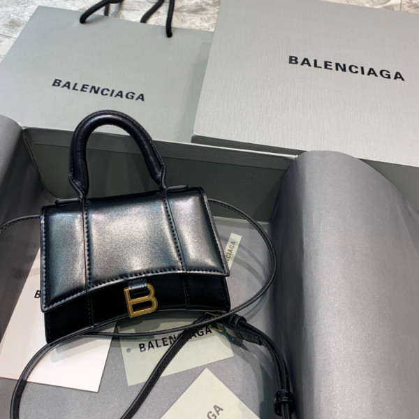 (image for) BALENCIAGA HOURGLASS
