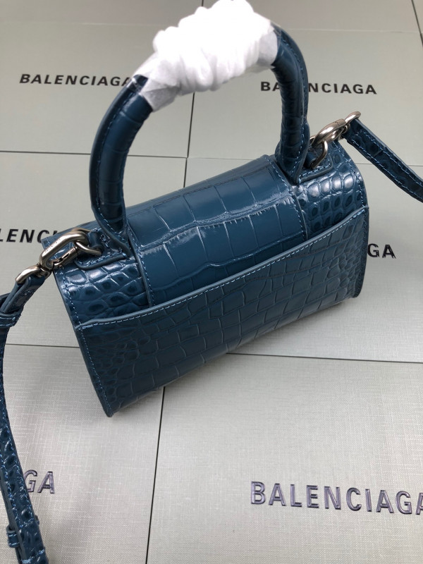 (image for) BALENCIAGA HOURGLASS