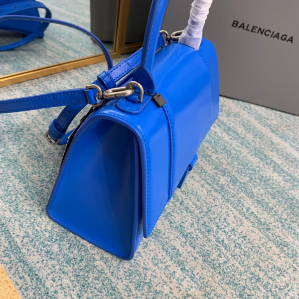 (image for) BALENCIAGA HOURGLASS