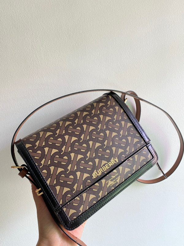 (image for) BURBERRY Small Leather Grace Bag