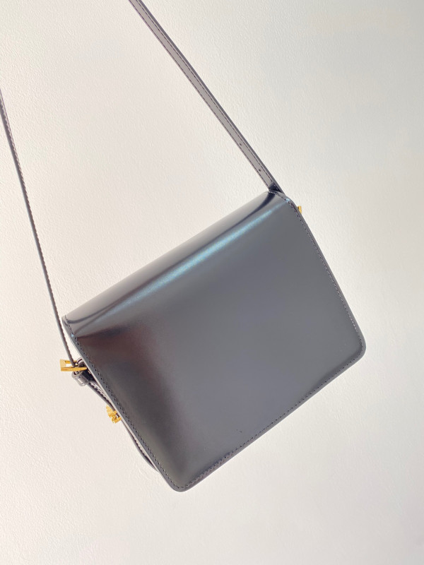 (image for) BURBERRY Small Leather Grace Bag