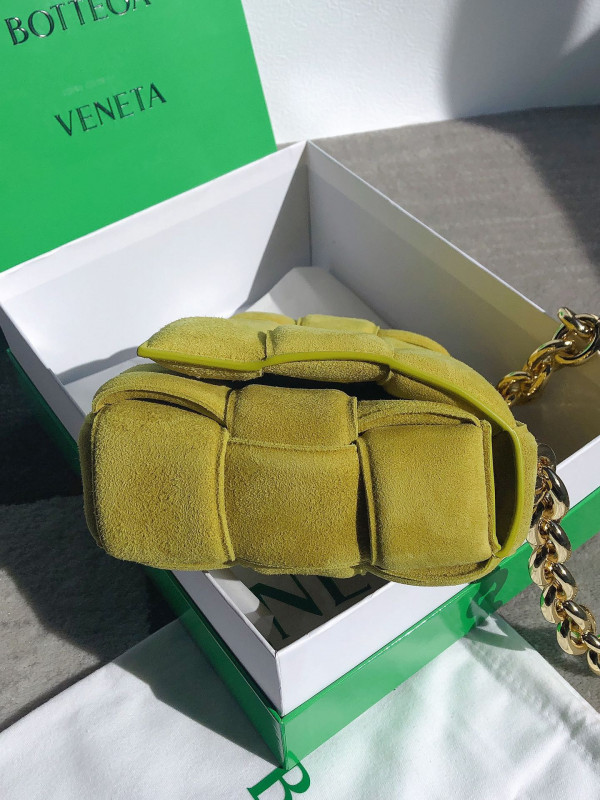 (image for) BOTTEGA VENETA THE CHAIN CASSETTE