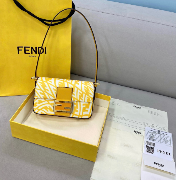 (image for) FENDI MINI BAGUETTE 1997
