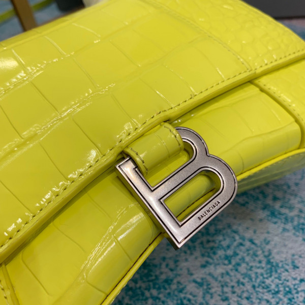 (image for) BALENCIAGA HOURGLASS
