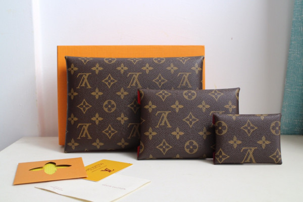 LOUIS VUITTON KIRIGAMI POCHETTE [M62034] CELINE CHANEL ACCESSORIES LOEWE SHOES LOUIS VUITTON DIRO YSL OTHER BRAND HANDBAGS BALENCIAGA BOTTEGA VENETA GOYARD HERMES BURBERRY VALENTINO GUCCI FENDI MIUMIU CHLOE PRADA BVLGARI SUITCASE NEW ARRIVAL 
