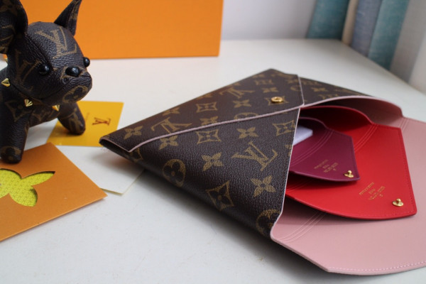 LOUIS VUITTON KIRIGAMI POCHETTE [M62034] CELINE CHANEL ACCESSORIES LOEWE SHOES LOUIS VUITTON DIRO YSL OTHER BRAND HANDBAGS BALENCIAGA BOTTEGA VENETA GOYARD HERMES BURBERRY VALENTINO GUCCI FENDI MIUMIU CHLOE PRADA BVLGARI SUITCASE NEW ARRIVAL 