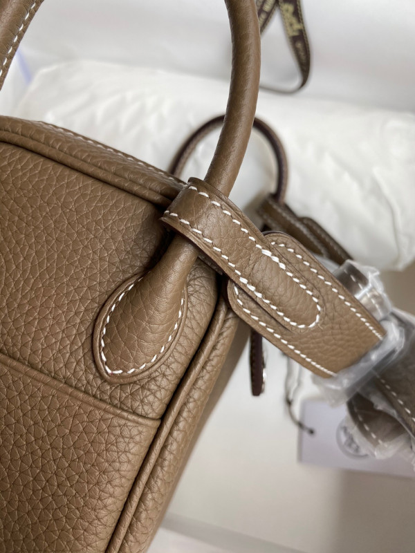 HERMES LINDY MINI HANDMADE [Hermes200] CELINE CHANEL ACCESSORIES LOEWE SHOES LOUIS VUITTON DIRO YSL OTHER BRAND HANDBAGS BALENCIAGA BOTTEGA VENETA GOYARD HERMES BURBERRY VALENTINO GUCCI FENDI MIUMIU CHLOE PRADA BVLGARI SUITCASE NEW ARRIVAL 
