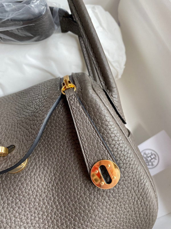 HERMES LINDY MINI HANDMADE [Hermes199] CELINE CHANEL ACCESSORIES LOEWE SHOES LOUIS VUITTON DIRO YSL OTHER BRAND HANDBAGS BALENCIAGA BOTTEGA VENETA GOYARD HERMES BURBERRY VALENTINO GUCCI FENDI MIUMIU CHLOE PRADA BVLGARI SUITCASE NEW ARRIVAL 