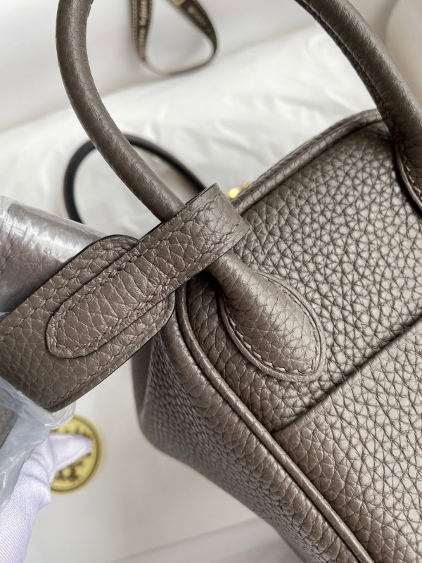HERMES LINDY MINI HANDMADE [Hermes199] CELINE CHANEL ACCESSORIES LOEWE SHOES LOUIS VUITTON DIRO YSL OTHER BRAND HANDBAGS BALENCIAGA BOTTEGA VENETA GOYARD HERMES BURBERRY VALENTINO GUCCI FENDI MIUMIU CHLOE PRADA BVLGARI SUITCASE NEW ARRIVAL 
