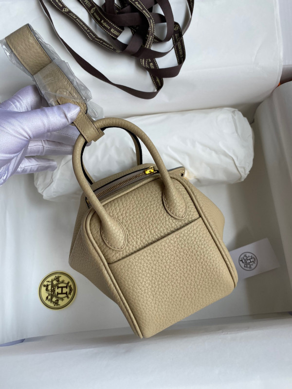 HERMES LINDY MINI HANDMADE [Hermes198] CELINE CHANEL ACCESSORIES LOEWE SHOES LOUIS VUITTON DIRO YSL OTHER BRAND HANDBAGS BALENCIAGA BOTTEGA VENETA GOYARD HERMES BURBERRY VALENTINO GUCCI FENDI MIUMIU CHLOE PRADA BVLGARI SUITCASE NEW ARRIVAL 