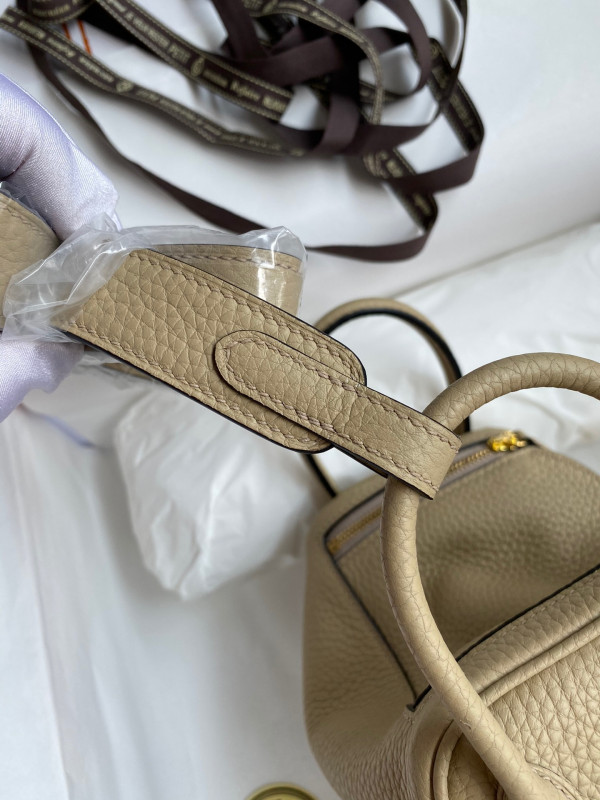 HERMES LINDY MINI HANDMADE [Hermes198] CELINE CHANEL ACCESSORIES LOEWE SHOES LOUIS VUITTON DIRO YSL OTHER BRAND HANDBAGS BALENCIAGA BOTTEGA VENETA GOYARD HERMES BURBERRY VALENTINO GUCCI FENDI MIUMIU CHLOE PRADA BVLGARI SUITCASE NEW ARRIVAL 