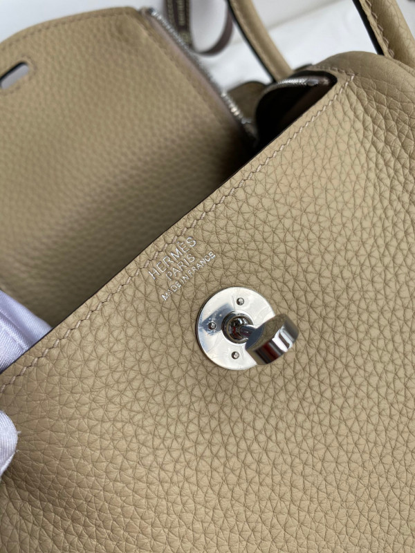 HERMES LINDY MINI HANDMADE [Hermes197] CELINE CHANEL ACCESSORIES LOEWE SHOES LOUIS VUITTON DIRO YSL OTHER BRAND HANDBAGS BALENCIAGA BOTTEGA VENETA GOYARD HERMES BURBERRY VALENTINO GUCCI FENDI MIUMIU CHLOE PRADA BVLGARI SUITCASE NEW ARRIVAL 