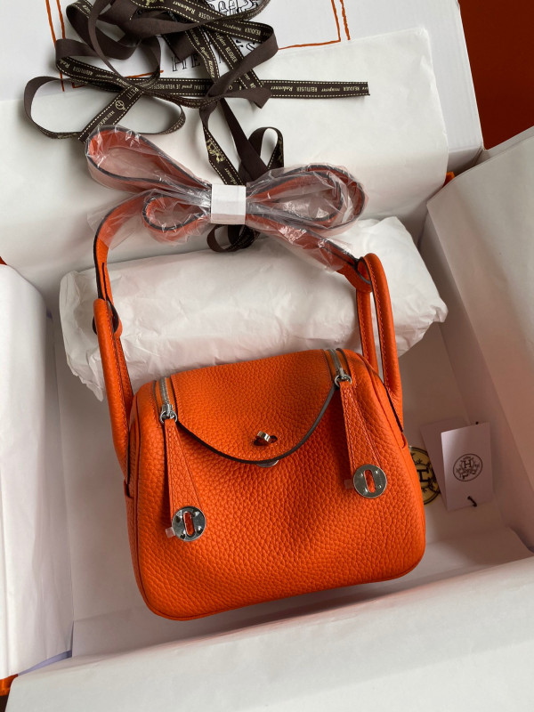 HERMES LINDY MINI HANDMADE [Hermes195] CELINE CHANEL ACCESSORIES LOEWE SHOES LOUIS VUITTON DIRO YSL OTHER BRAND HANDBAGS BALENCIAGA BOTTEGA VENETA GOYARD HERMES BURBERRY VALENTINO GUCCI FENDI MIUMIU CHLOE PRADA BVLGARI SUITCASE NEW ARRIVAL 
