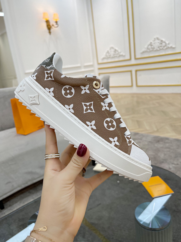 LOUIS VUITTON WOMEN"S TIME OUT SNEAKER [Louis948] CELINE CHANEL ACCESSORIES LOEWE SHOES LOUIS VUITTON DIRO YSL OTHER BRAND HANDBAGS BALENCIAGA BOTTEGA VENETA GOYARD HERMES BURBERRY VALENTINO GUCCI FENDI MIUMIU CHLOE PRADA BVLGARI SUITCASE NEW ARRIVAL 