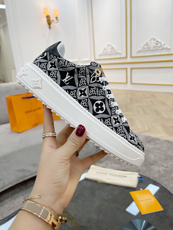 LOUIS VUITTON WOMEN"S TIME OUT SNEAKER [Louis947] CELINE CHANEL ACCESSORIES LOEWE SHOES LOUIS VUITTON DIRO YSL OTHER BRAND HANDBAGS BALENCIAGA BOTTEGA VENETA GOYARD HERMES BURBERRY VALENTINO GUCCI FENDI MIUMIU CHLOE PRADA BVLGARI SUITCASE NEW ARRIVAL 