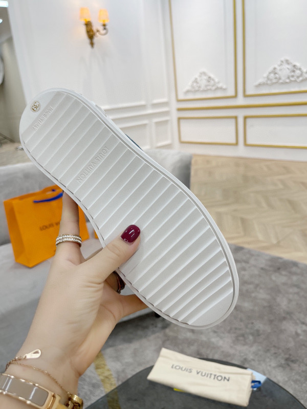 LOUIS VUITTON WOMEN"S TIME OUT SNEAKER [Louis946] CELINE CHANEL ACCESSORIES LOEWE SHOES LOUIS VUITTON DIRO YSL OTHER BRAND HANDBAGS BALENCIAGA BOTTEGA VENETA GOYARD HERMES BURBERRY VALENTINO GUCCI FENDI MIUMIU CHLOE PRADA BVLGARI SUITCASE NEW ARRIVAL 