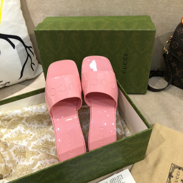 GUCCI Women's rubber slide sandal [624730-3] CELINE CHANEL ACCESSORIES LOEWE SHOES LOUIS VUITTON DIRO YSL OTHER BRAND HANDBAGS BALENCIAGA BOTTEGA VENETA GOYARD HERMES BURBERRY VALENTINO GUCCI FENDI MIUMIU CHLOE PRADA BVLGARI SUITCASE NEW ARRIVAL 