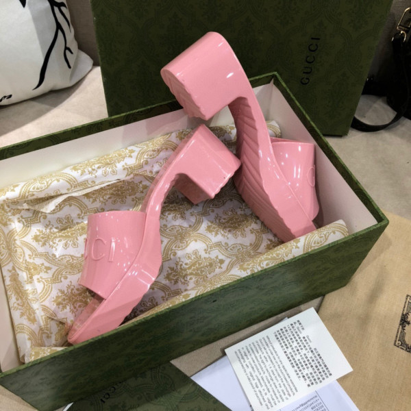 GUCCI Women's rubber slide sandal [624730-3] CELINE CHANEL ACCESSORIES LOEWE SHOES LOUIS VUITTON DIRO YSL OTHER BRAND HANDBAGS BALENCIAGA BOTTEGA VENETA GOYARD HERMES BURBERRY VALENTINO GUCCI FENDI MIUMIU CHLOE PRADA BVLGARI SUITCASE NEW ARRIVAL 
