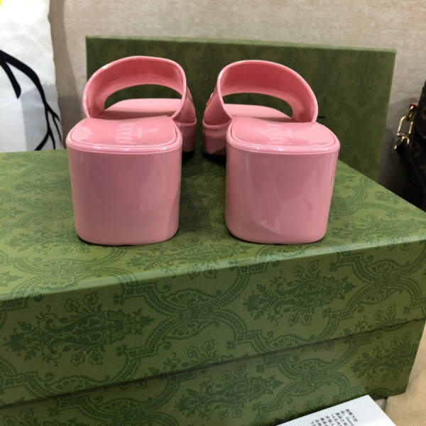 GUCCI Women's rubber slide sandal [624730-3] CELINE CHANEL ACCESSORIES LOEWE SHOES LOUIS VUITTON DIRO YSL OTHER BRAND HANDBAGS BALENCIAGA BOTTEGA VENETA GOYARD HERMES BURBERRY VALENTINO GUCCI FENDI MIUMIU CHLOE PRADA BVLGARI SUITCASE NEW ARRIVAL 