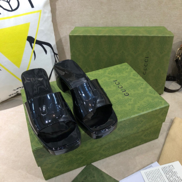 GUCCI Women's rubber slide sandal [624730-2] CELINE CHANEL ACCESSORIES LOEWE SHOES LOUIS VUITTON DIRO YSL OTHER BRAND HANDBAGS BALENCIAGA BOTTEGA VENETA GOYARD HERMES BURBERRY VALENTINO GUCCI FENDI MIUMIU CHLOE PRADA BVLGARI SUITCASE NEW ARRIVAL 