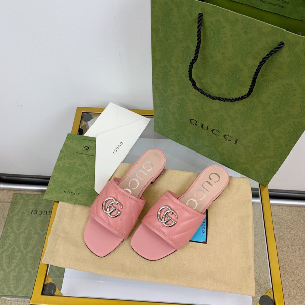 GUCCI Women's slide with Double G [646169-4] CELINE CHANEL ACCESSORIES LOEWE SHOES LOUIS VUITTON DIRO YSL OTHER BRAND HANDBAGS BALENCIAGA BOTTEGA VENETA GOYARD HERMES BURBERRY VALENTINO GUCCI FENDI MIUMIU CHLOE PRADA BVLGARI SUITCASE NEW ARRIVAL 