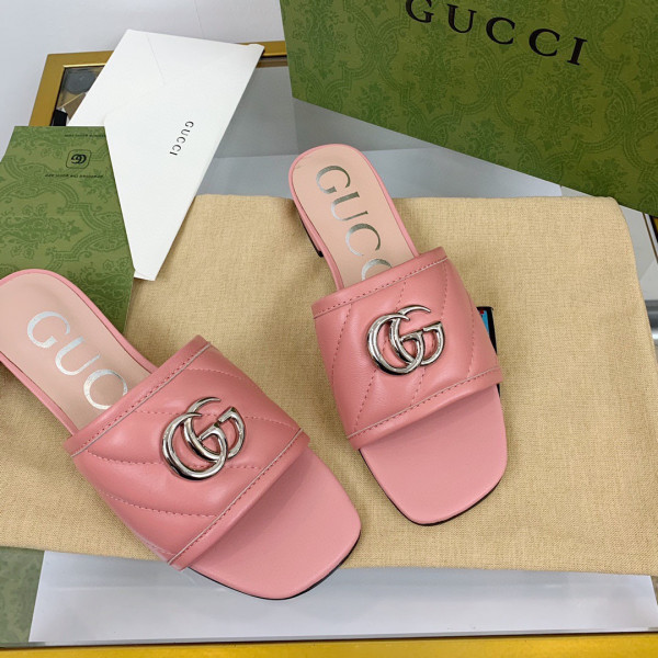 GUCCI Women's slide with Double G [646169-4] CELINE CHANEL ACCESSORIES LOEWE SHOES LOUIS VUITTON DIRO YSL OTHER BRAND HANDBAGS BALENCIAGA BOTTEGA VENETA GOYARD HERMES BURBERRY VALENTINO GUCCI FENDI MIUMIU CHLOE PRADA BVLGARI SUITCASE NEW ARRIVAL 