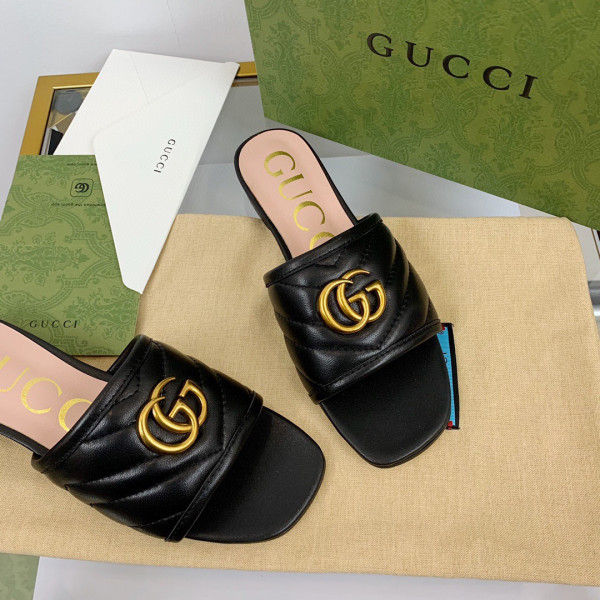GUCCI Women's slide with Double G [646169-3] CELINE CHANEL ACCESSORIES LOEWE SHOES LOUIS VUITTON DIRO YSL OTHER BRAND HANDBAGS BALENCIAGA BOTTEGA VENETA GOYARD HERMES BURBERRY VALENTINO GUCCI FENDI MIUMIU CHLOE PRADA BVLGARI SUITCASE NEW ARRIVAL 