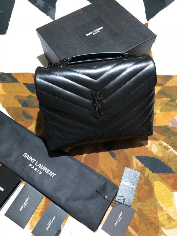 YSL LOULOU MEDIUM [YSL343] CELINE CHANEL ACCESSORIES LOEWE SHOES LOUIS VUITTON DIRO YSL OTHER BRAND HANDBAGS BALENCIAGA BOTTEGA VENETA GOYARD HERMES BURBERRY VALENTINO GUCCI FENDI MIUMIU CHLOE PRADA BVLGARI SUITCASE NEW ARRIVAL 