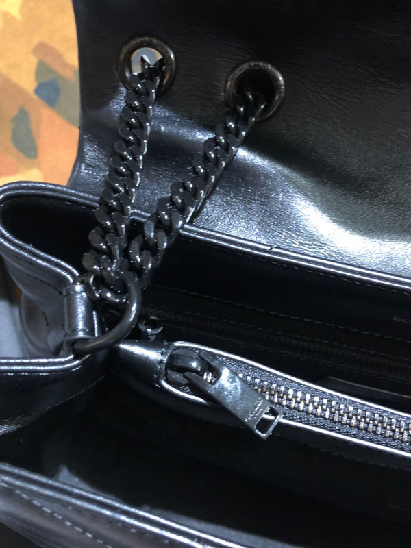 YSL LOULOU MEDIUM [YSL343] CELINE CHANEL ACCESSORIES LOEWE SHOES LOUIS VUITTON DIRO YSL OTHER BRAND HANDBAGS BALENCIAGA BOTTEGA VENETA GOYARD HERMES BURBERRY VALENTINO GUCCI FENDI MIUMIU CHLOE PRADA BVLGARI SUITCASE NEW ARRIVAL 