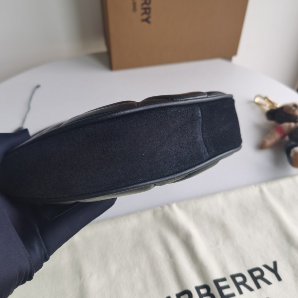 BURBERRY Olympia Pouch [Burberry145] CELINE CHANEL ACCESSORIES LOEWE SHOES LOUIS VUITTON DIRO YSL OTHER BRAND HANDBAGS BALENCIAGA BOTTEGA VENETA GOYARD HERMES BURBERRY VALENTINO GUCCI FENDI MIUMIU CHLOE PRADA BVLGARI SUITCASE NEW ARRIVAL 