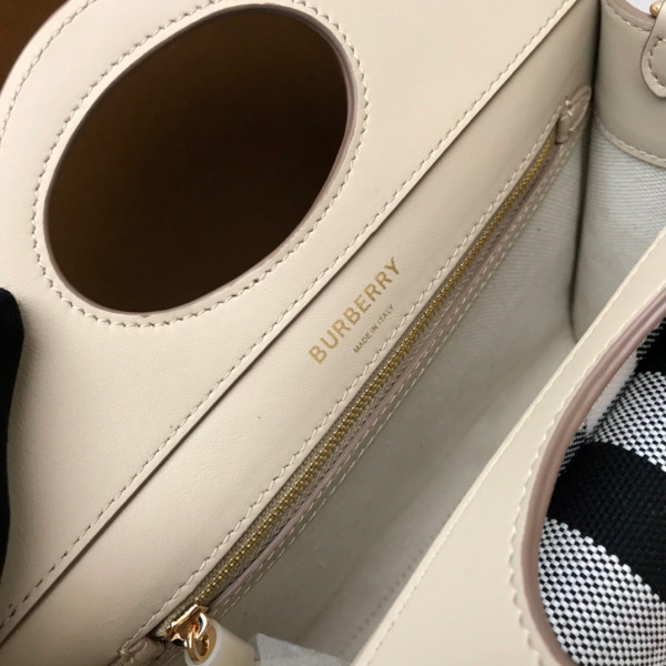 BURBERRY Pocket Bag [Burberry137] CELINE CHANEL ACCESSORIES LOEWE SHOES LOUIS VUITTON DIRO YSL OTHER BRAND HANDBAGS BALENCIAGA BOTTEGA VENETA GOYARD HERMES BURBERRY VALENTINO GUCCI FENDI MIUMIU CHLOE PRADA BVLGARI SUITCASE NEW ARRIVAL 