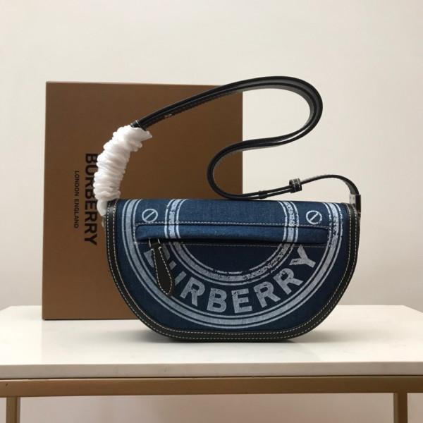 BURBERRY Small Logo Graphic Denim and Leather Olympia Bag [Burberry135] CELINE CHANEL ACCESSORIES LOEWE SHOES LOUIS VUITTON DIRO YSL OTHER BRAND HANDBAGS BALENCIAGA BOTTEGA VENETA GOYARD HERMES BURBERRY VALENTINO GUCCI FENDI MIUMIU CHLOE PRADA BVLGARI SUITCASE NEW ARRIVAL 