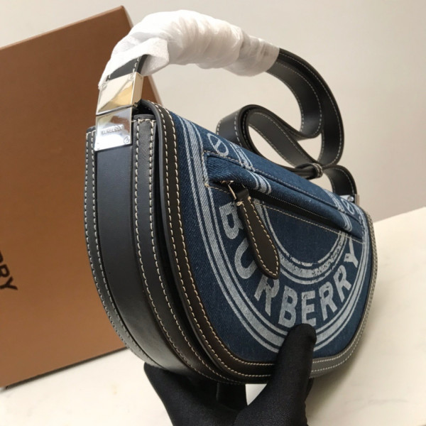 BURBERRY Small Logo Graphic Denim and Leather Olympia Bag [Burberry135] CELINE CHANEL ACCESSORIES LOEWE SHOES LOUIS VUITTON DIRO YSL OTHER BRAND HANDBAGS BALENCIAGA BOTTEGA VENETA GOYARD HERMES BURBERRY VALENTINO GUCCI FENDI MIUMIU CHLOE PRADA BVLGARI SUITCASE NEW ARRIVAL 