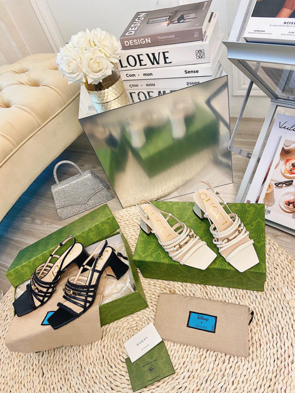 GUCCI Women's Leather Sandal With Horsebit [645504-1] CELINE CHANEL ACCESSORIES LOEWE SHOES LOUIS VUITTON DIRO YSL OTHER BRAND HANDBAGS BALENCIAGA BOTTEGA VENETA GOYARD HERMES BURBERRY VALENTINO GUCCI FENDI MIUMIU CHLOE PRADA BVLGARI SUITCASE NEW ARRIVAL 