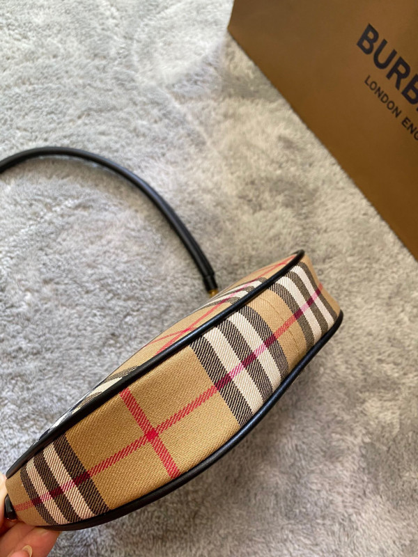 (image for) BURBERRY Olympia Pouch
