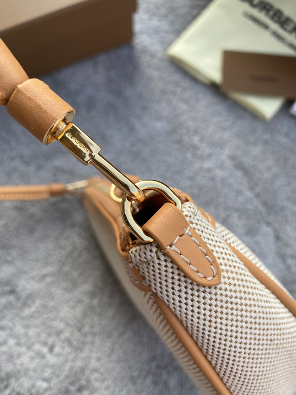 (image for) BURBERRY Olympia Pouch